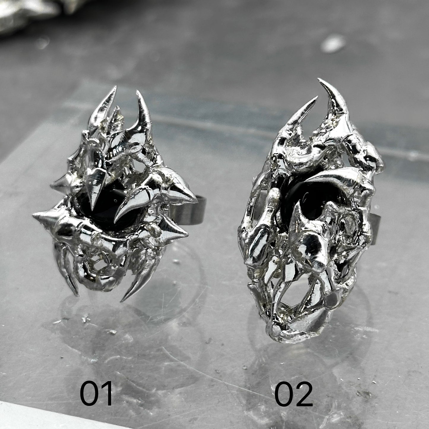 Soldered black open ring