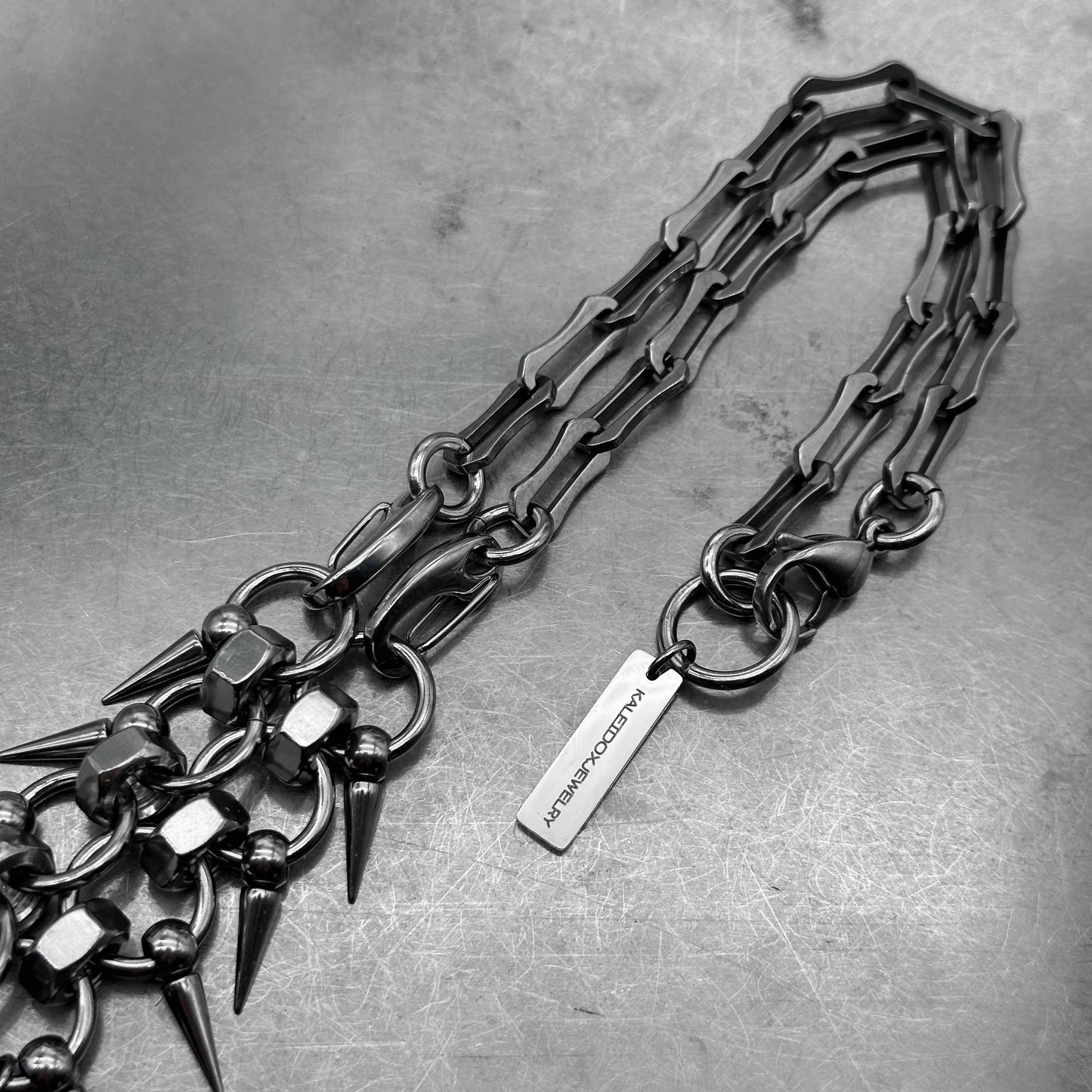 Soldered grey jade spikes necklace