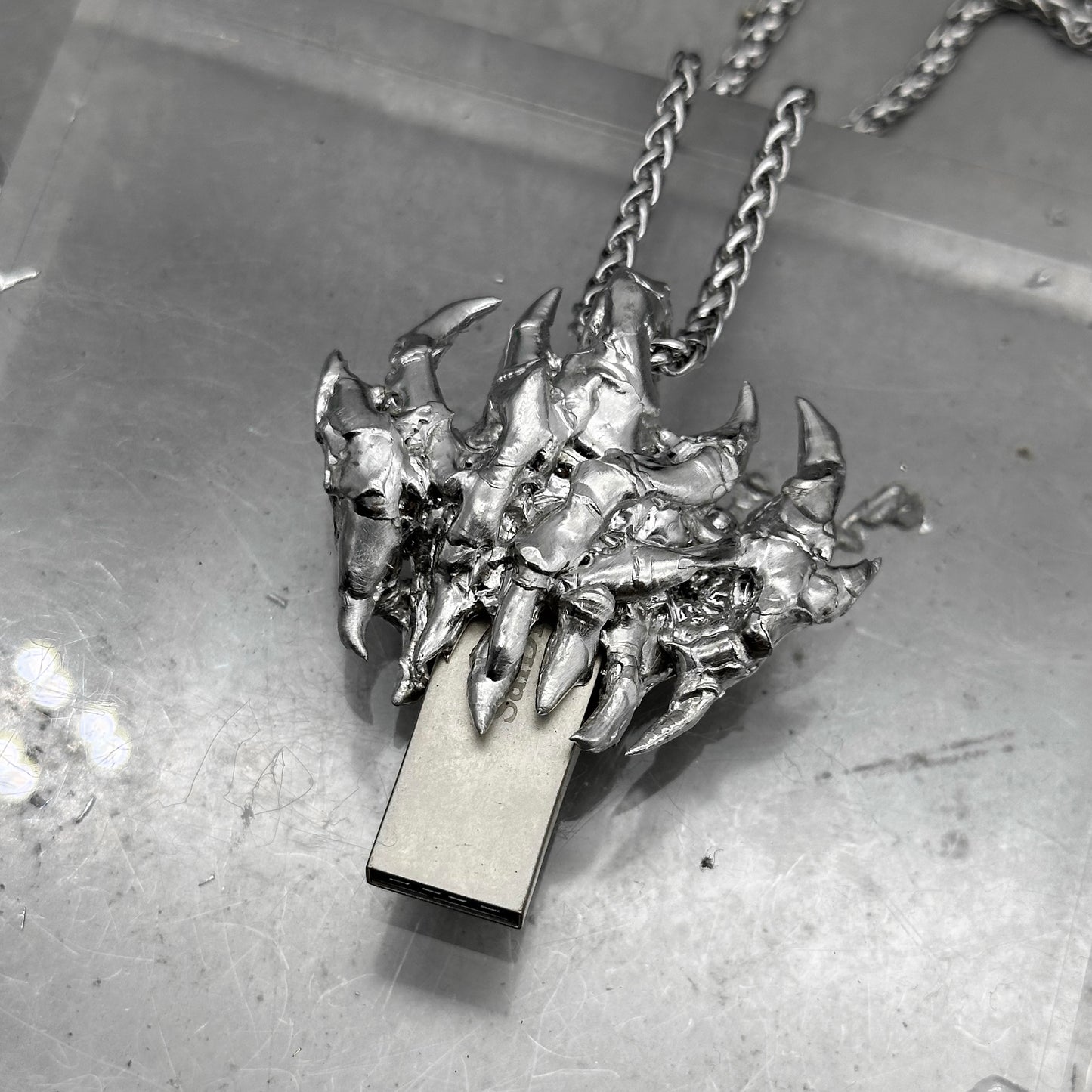 Soldered usb necklace 2