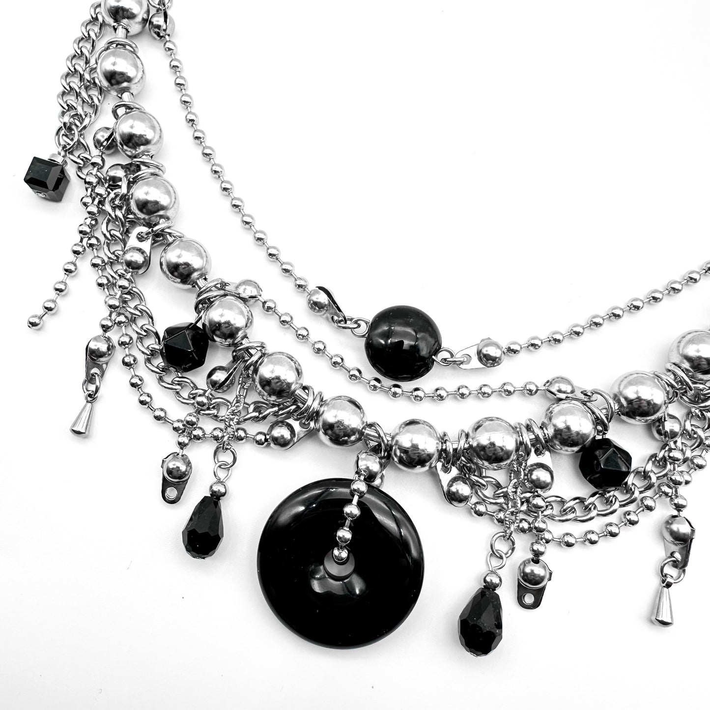 Black jade ball chain chain drop necklace
