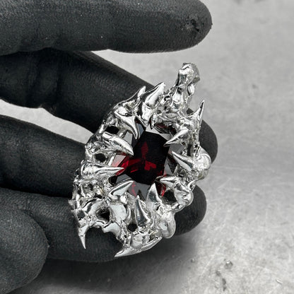 Soldered gem thorns pendant necklace