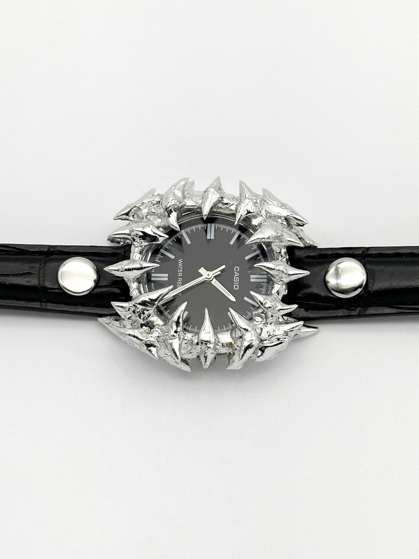 Soldered Thorns C Watch With Studded Strap