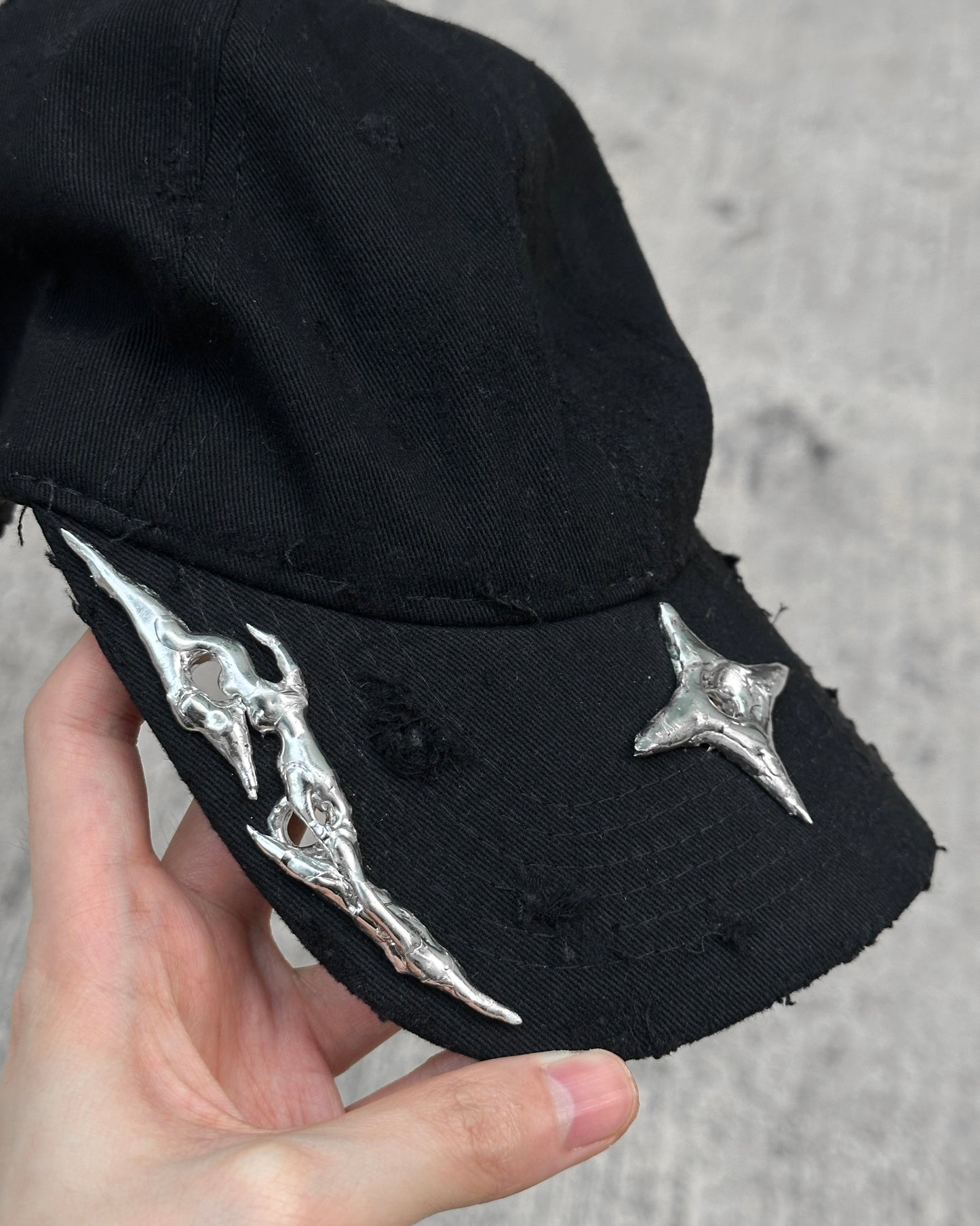 Soldered Thorns & Star Worn Out Caps