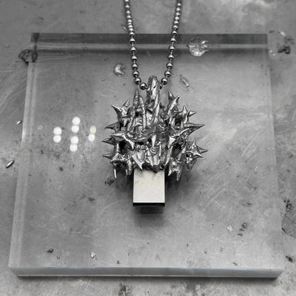 Soldered Thorns USB Necklace 03