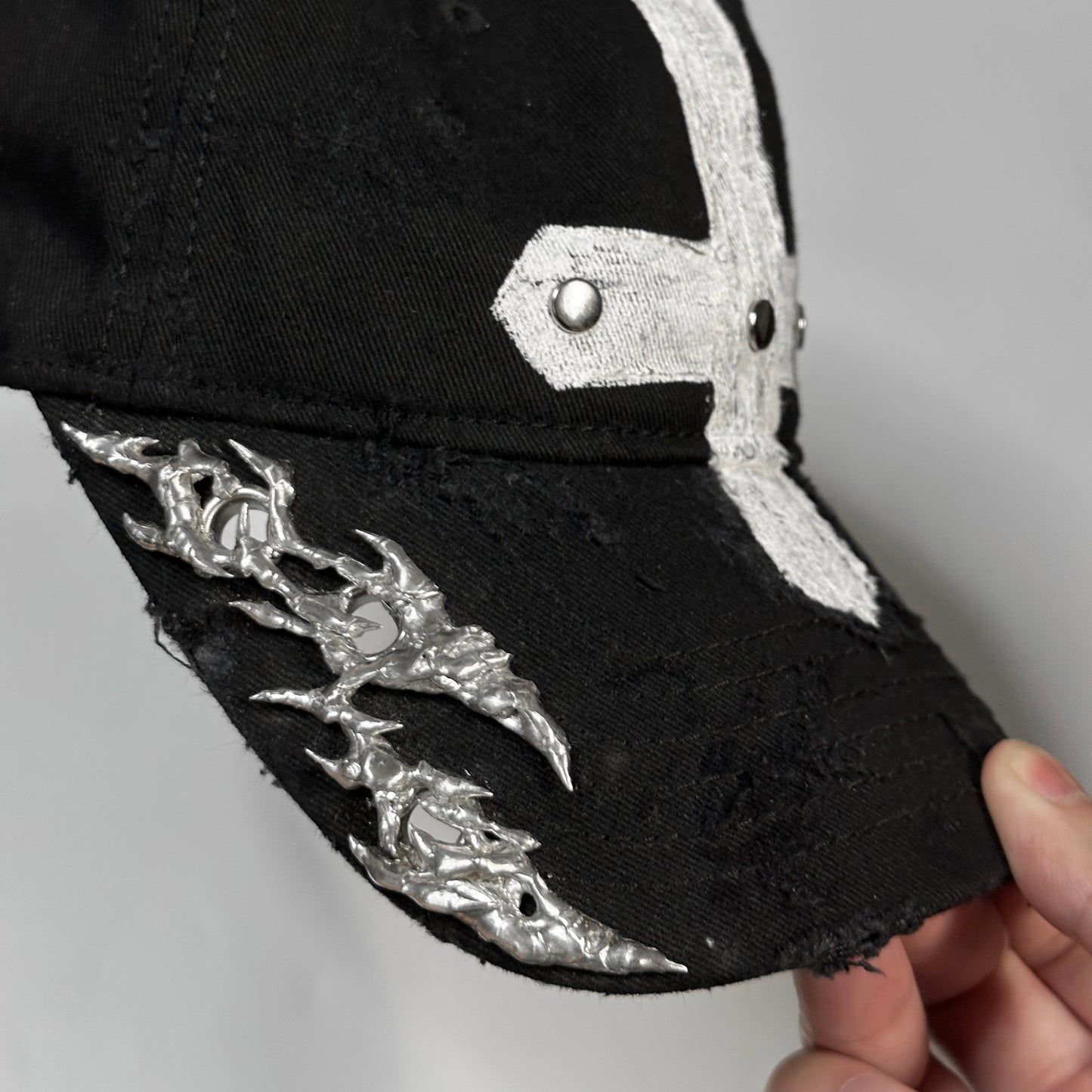 Upside Down Cross Soldered Thorns Cap 02