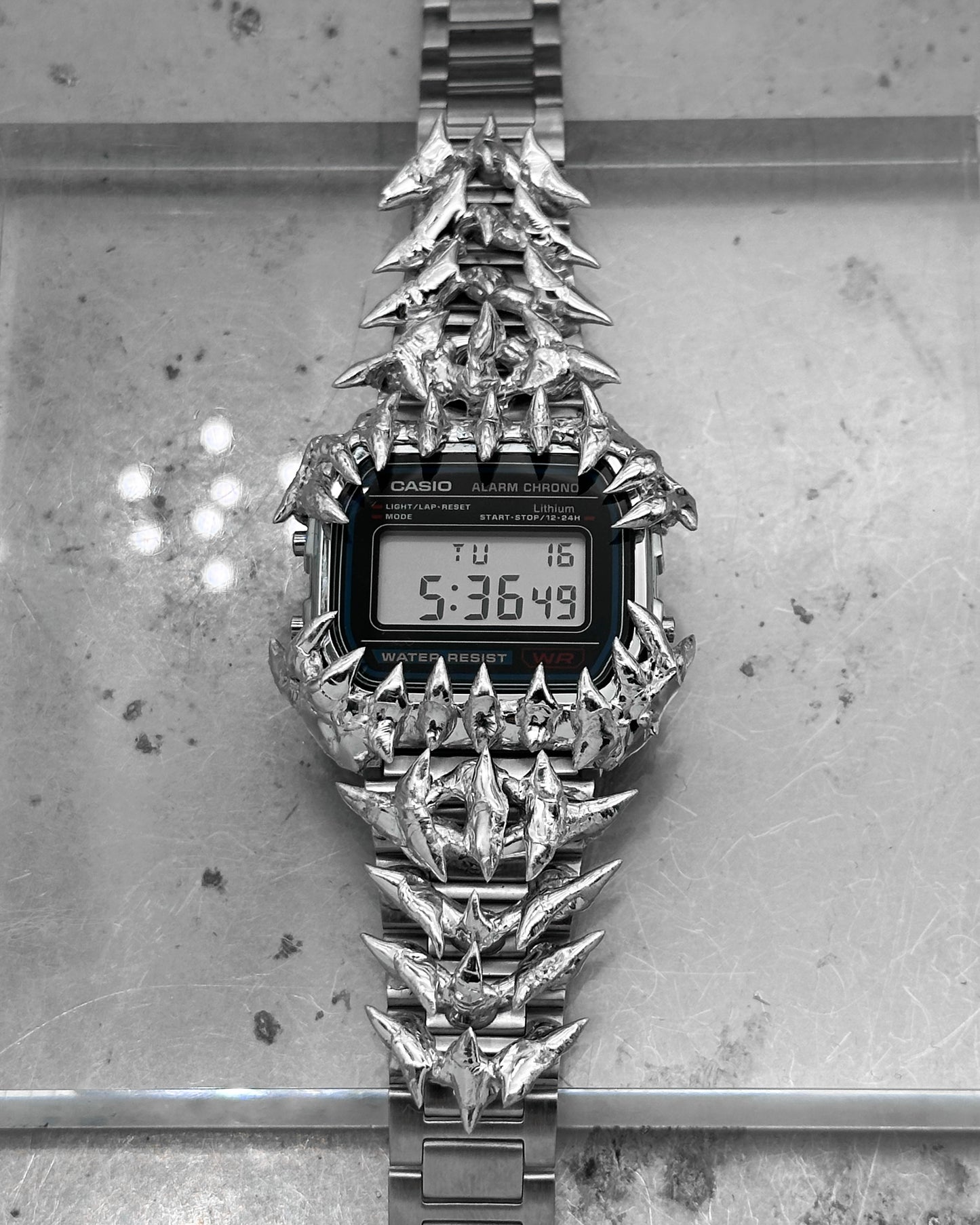 [MADE-TO-ORDER] Soldered Thorns Digital C Watch (Ver.2)