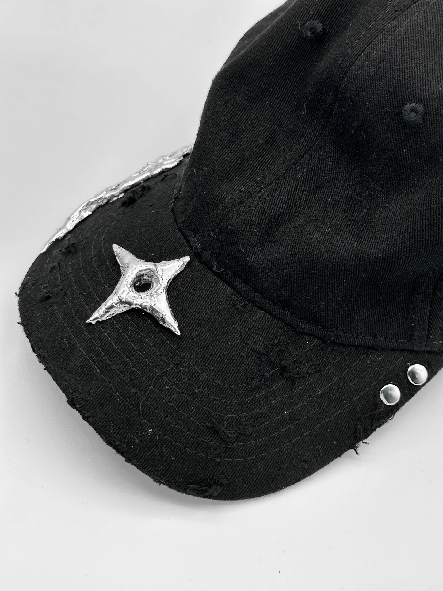 Soldered Thorns & Star Worn Out Caps