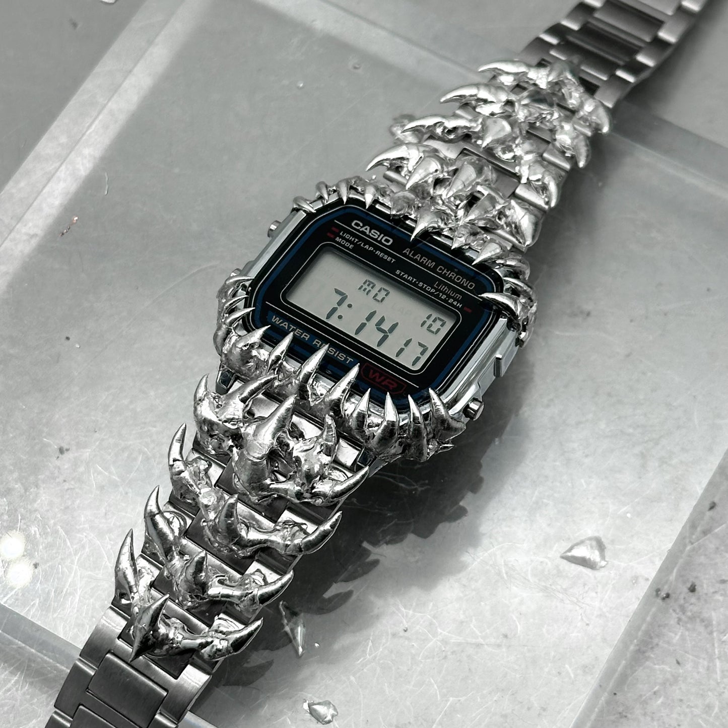 [PRE-ORDER]Soldered Digital C Watch