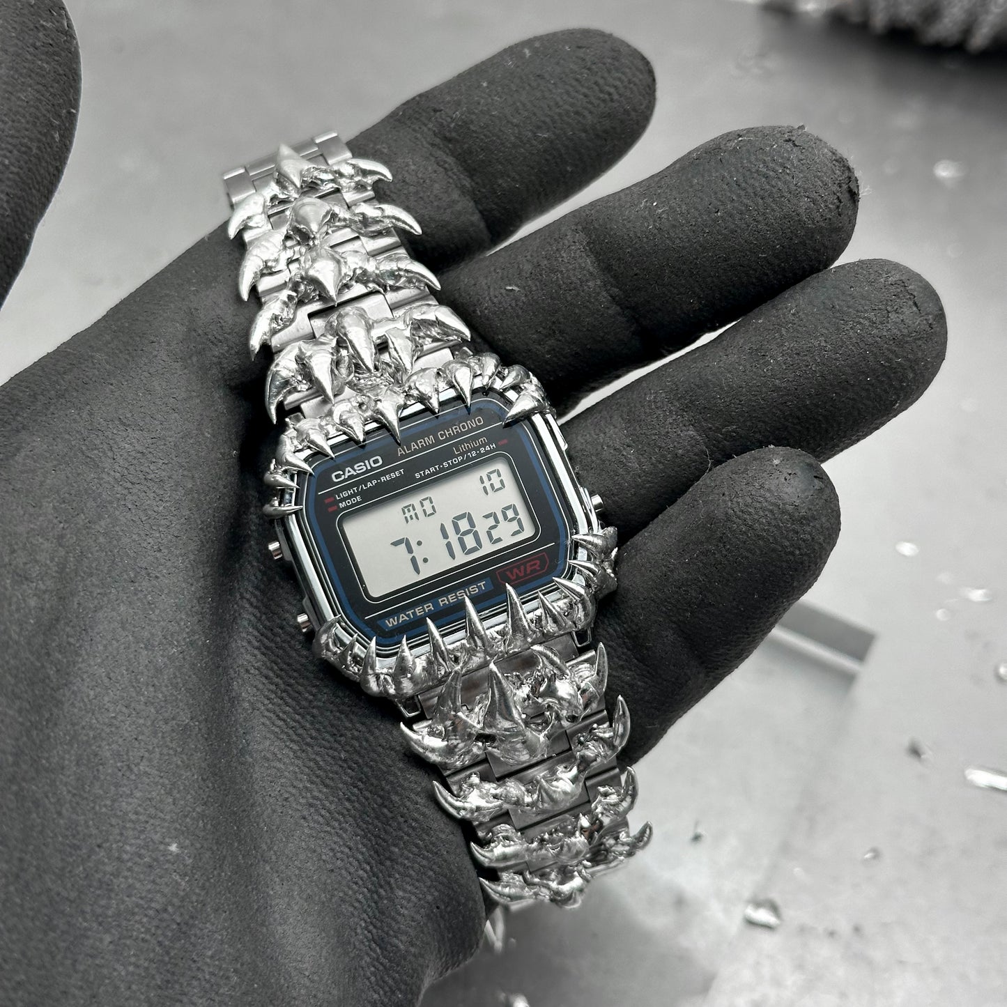 [PRE-ORDER]Soldered Digital C Watch