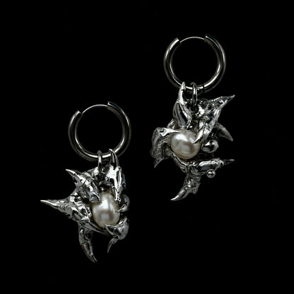 Soldered Pearl Spiky Earrings 01