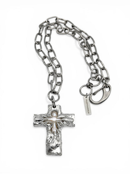 Soldered Pearl Pendant Necklace