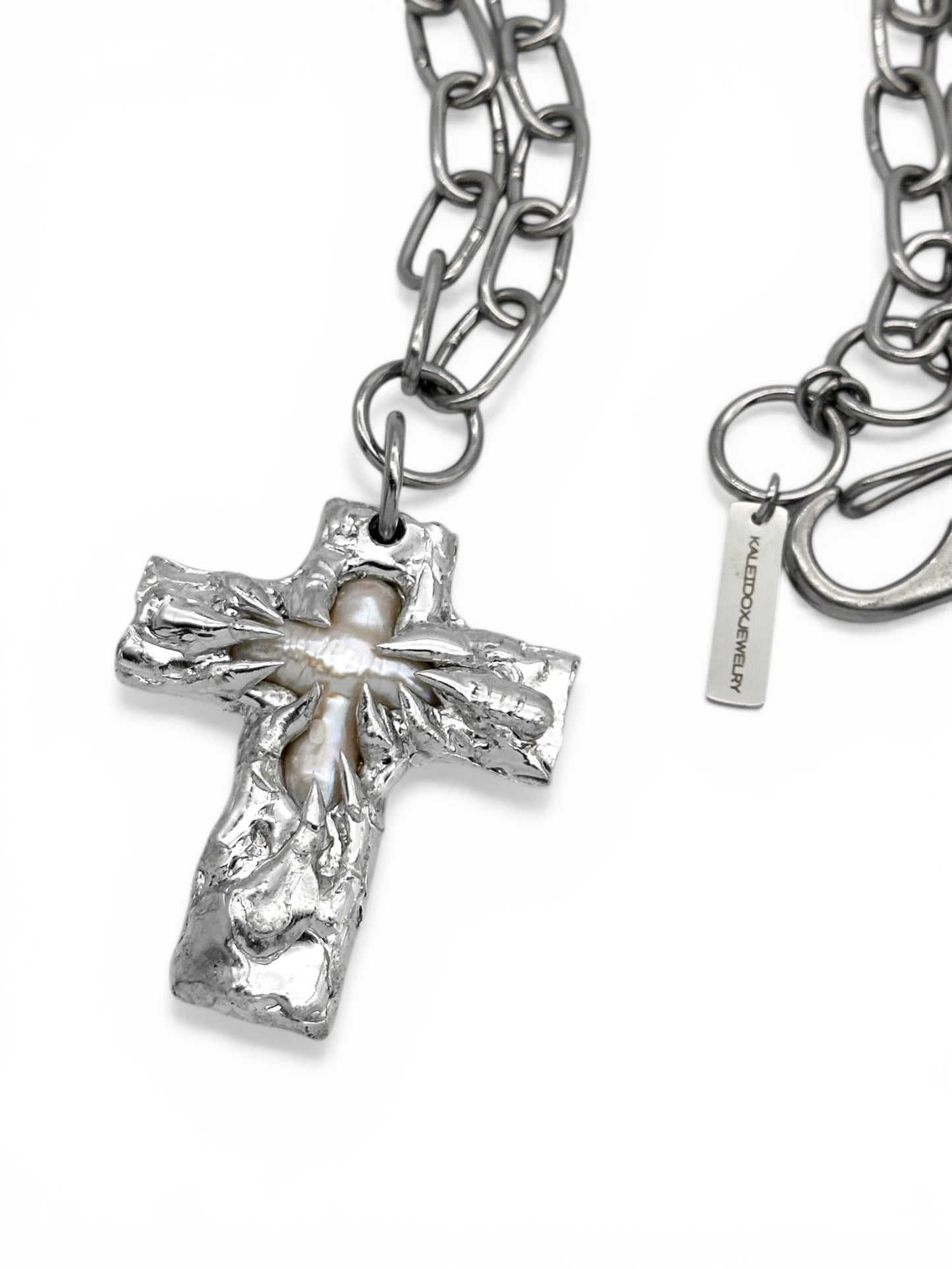 Soldered Pearl Pendant Necklace